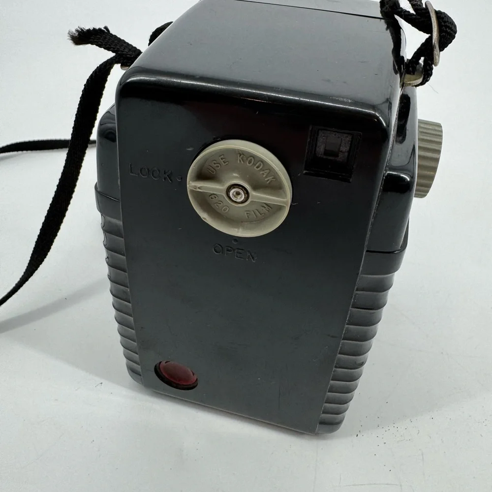 Vintage Kodak Brownie Bull’s-Eye Camera Mid-Century Film Camera Retro‎ Decor